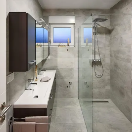 Ocean Breeze By Interhome Villa